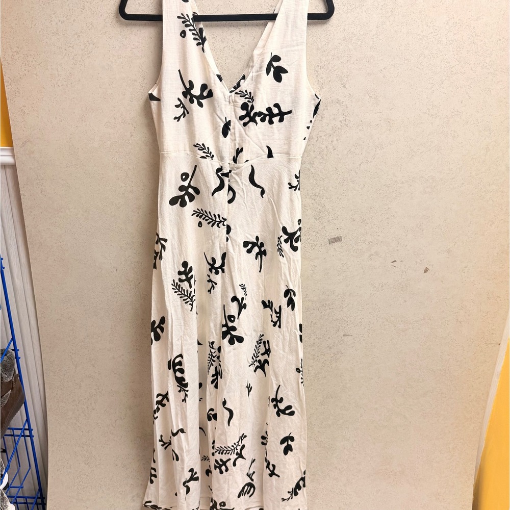 Paper Heart M White Black Floral Strappy Sleeveless Maxi Rayon Linen Sundress